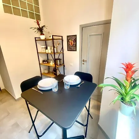 Upi-up Staying Apartment *