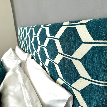 Upi-up Staying Apartment