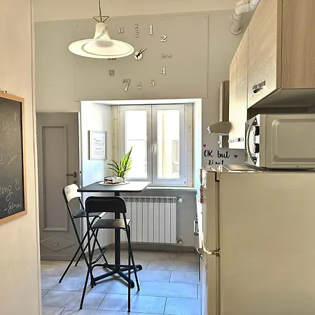 Upi-up Staying * Rome