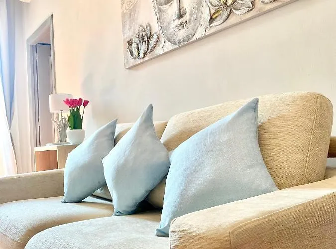 Upi-up Staying Apartamento