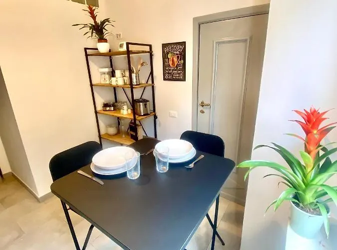 Upi-up Staying Apartamento *